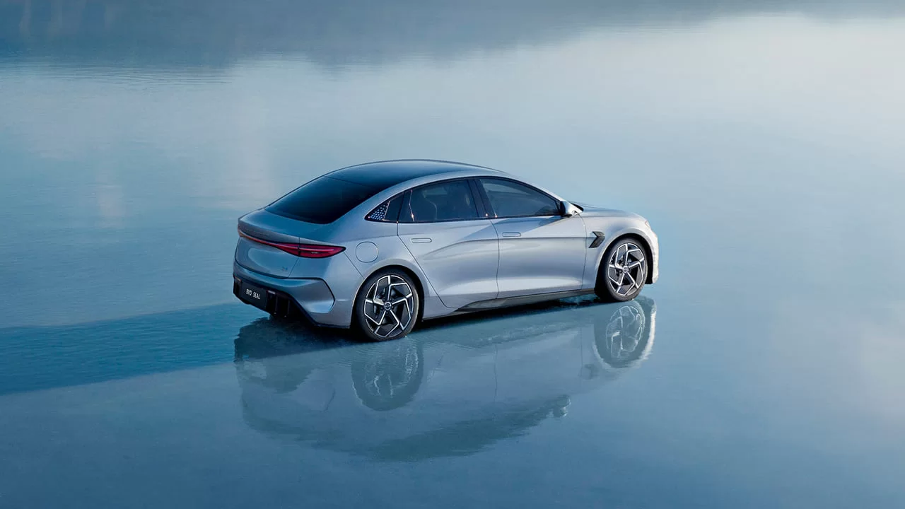 BYD Seal’s Electric Car with Range 570 Km, 10-80% in 37 Minutes will be Launched Soon