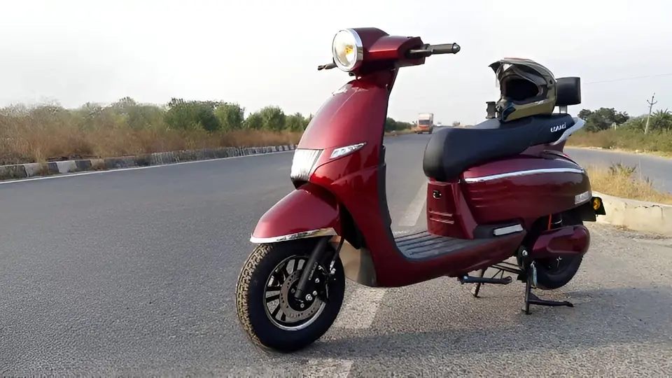 This Electric Scooter with 3000W Battery and 100 Km Range comes under 75K