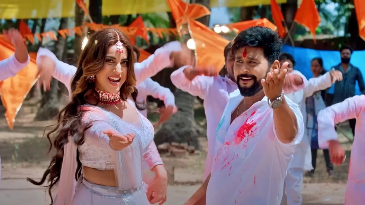 Holi Song 2024: Akshara Singh's new song Going Viral, add the Holi Song in List
