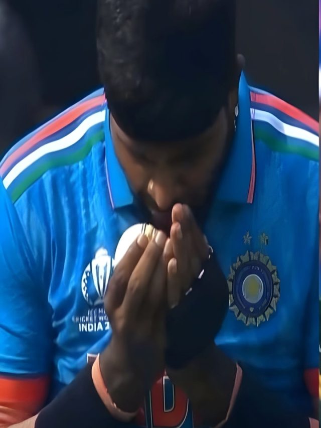 Story Behind Hardik Pandya whispered with Ball Ind vs Pak
